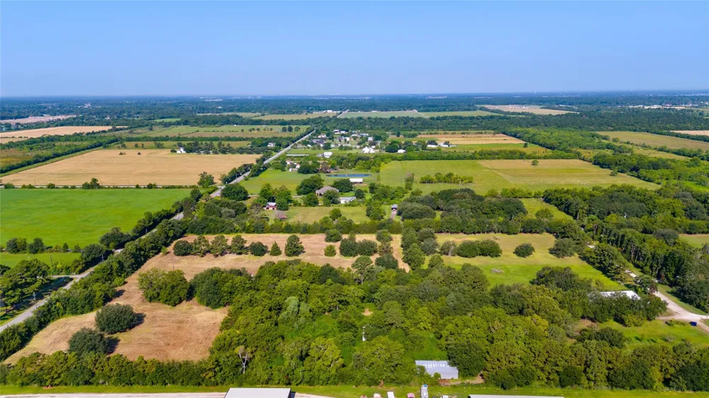 20402 Peters Road Crosby, TX 77532