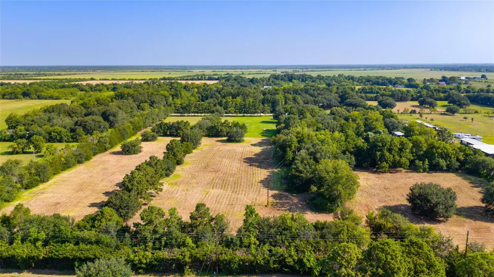 20402 Peters Road Crosby, TX 77532