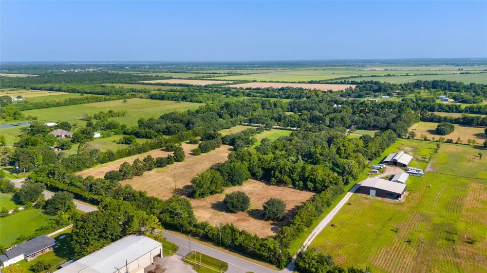 20402 Peters Road Crosby, TX 77532