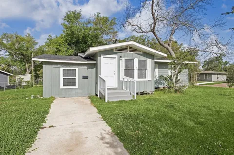 613 Winding Way Street