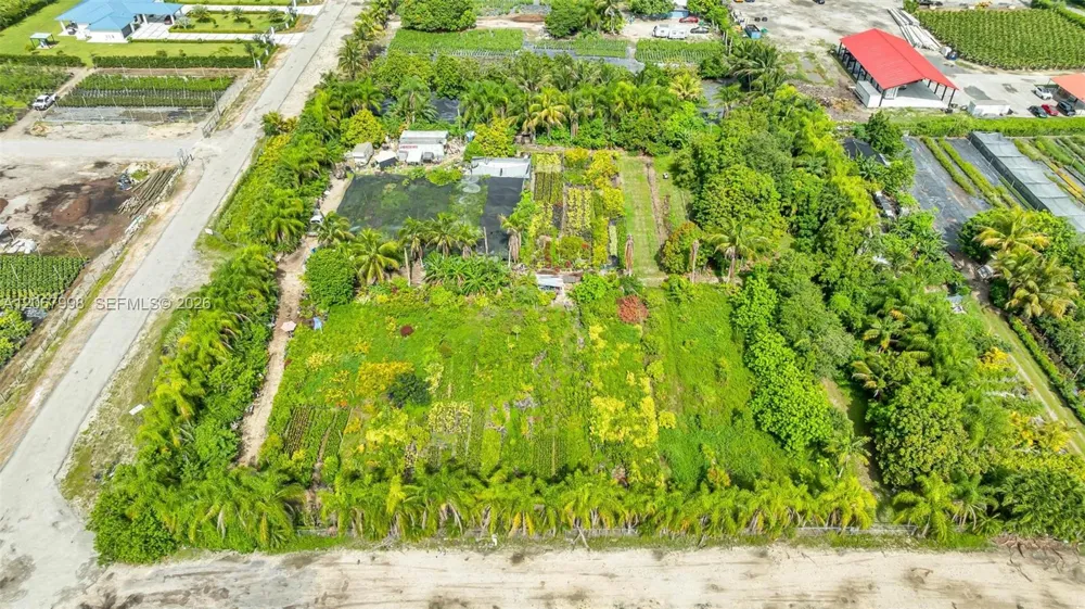 19901 200TH ST Miami, FL 33187