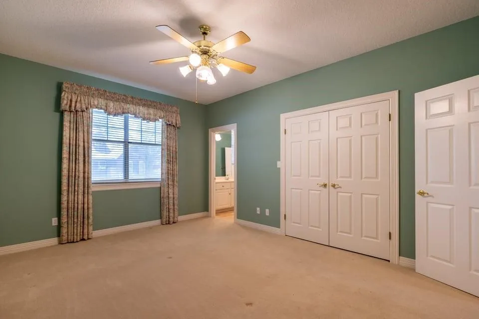 7 Stoney Brook Lane Bay City, TX 77414