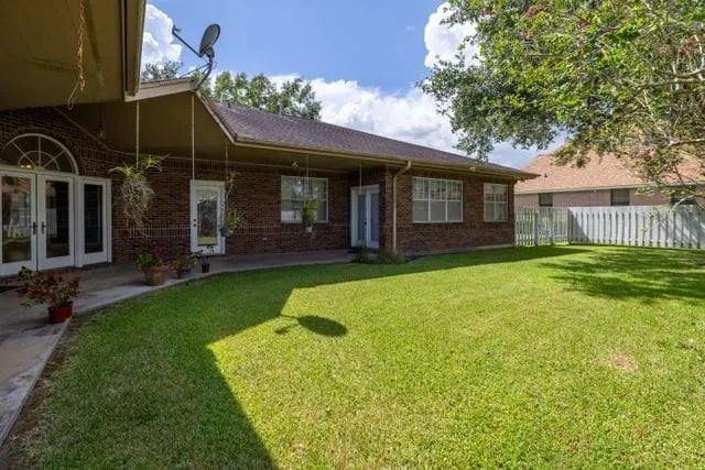 7 Stoney Brook Lane Bay City, TX 77414