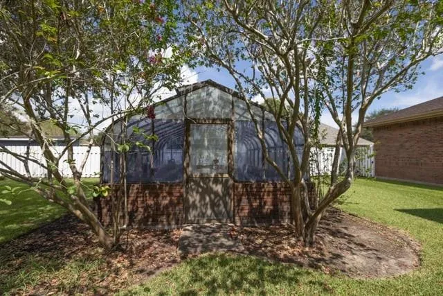 7 Stoney Brook Lane Bay City, TX 77414
