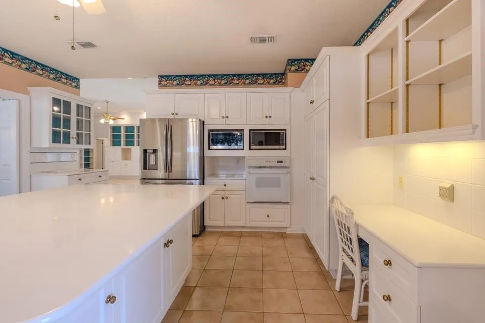 7 Stoney Brook Lane Bay City, TX 77414