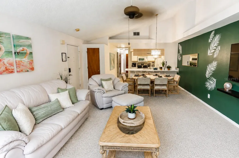 2440 SWEETWATER CLUB CIRCLE #40 Kissimmee, FL 34746