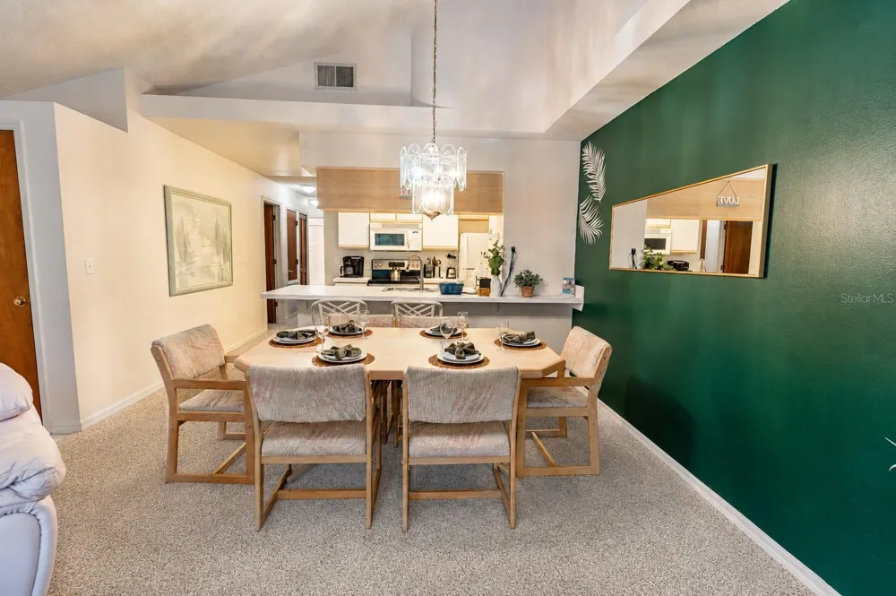 2440 SWEETWATER CLUB CIRCLE #40 Kissimmee, FL 34746