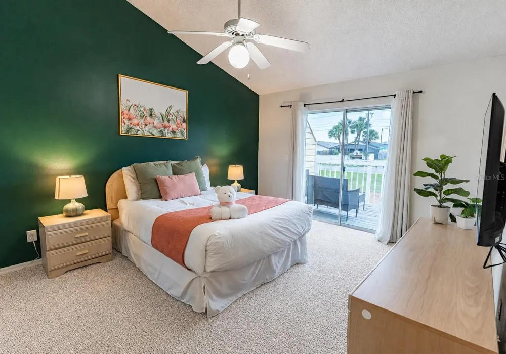 2440 SWEETWATER CLUB CIRCLE #40 Kissimmee, FL 34746