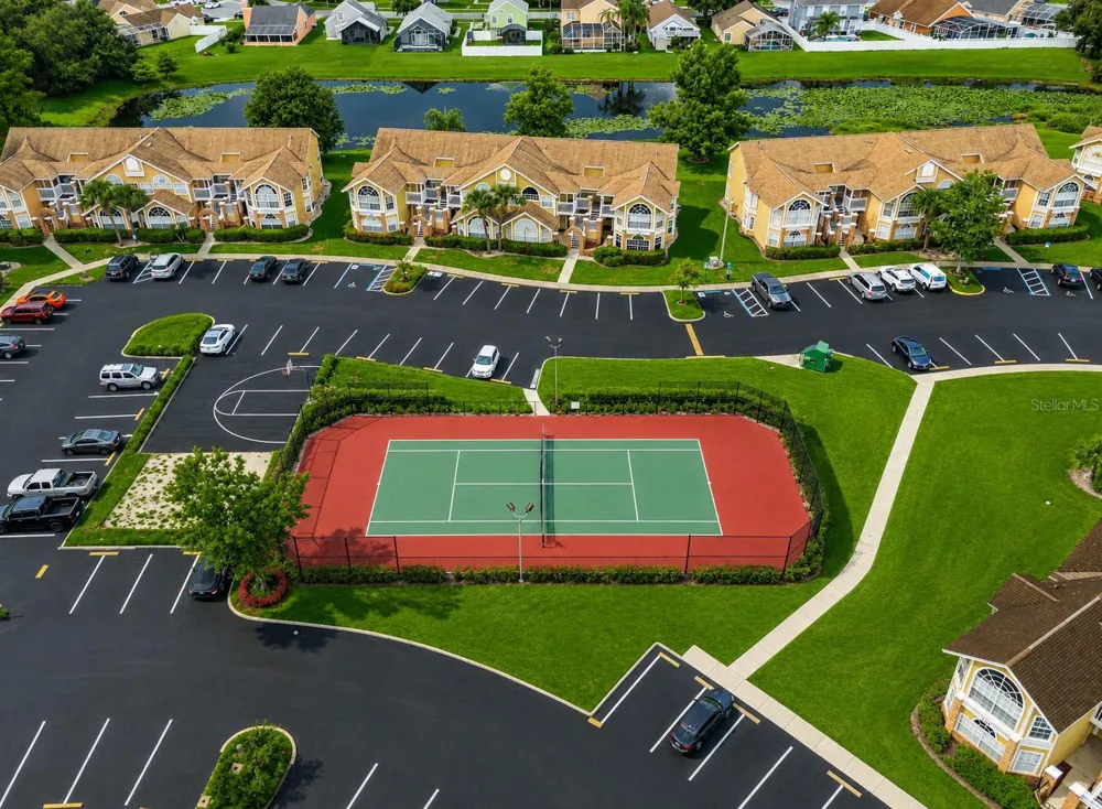 2440 SWEETWATER CLUB CIRCLE #40 Kissimmee, FL 34746