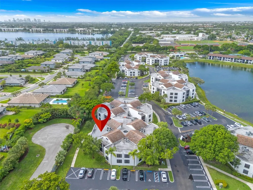 213 Lake Pointe Dr #106 Oakland Park, FL 33309