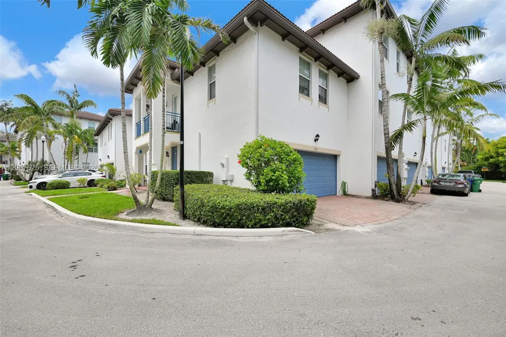 11940 SW 25th Ct #2 Miramar, FL 33025