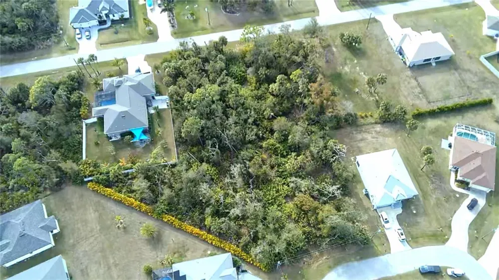 102 SUNNY WAY Rotonda West, FL 33947