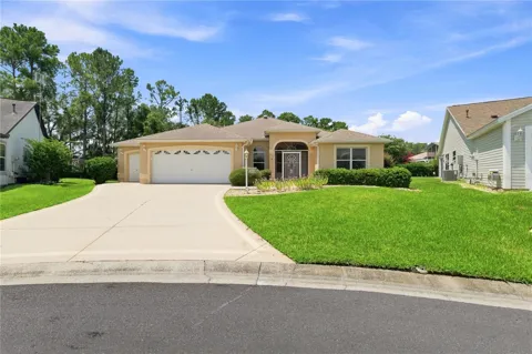1304 DE LA GARZA PLACE