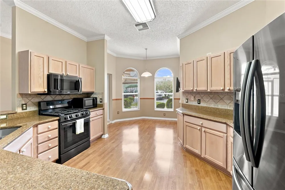 1304 DE LA GARZA PLACE The Villages, FL 32162