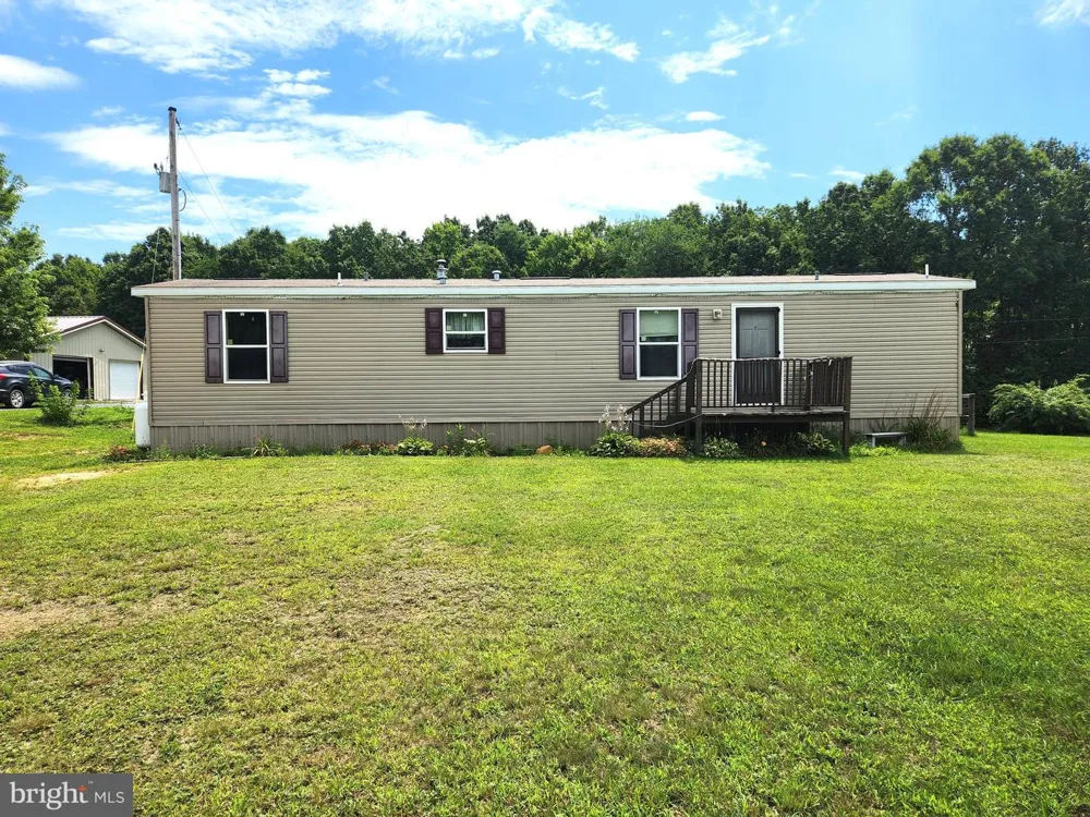 352 W RIDGE RD Schellsburg, PA 15559