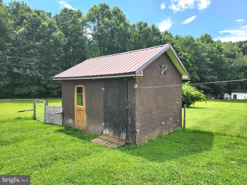 352 W RIDGE RD Schellsburg, PA 15559