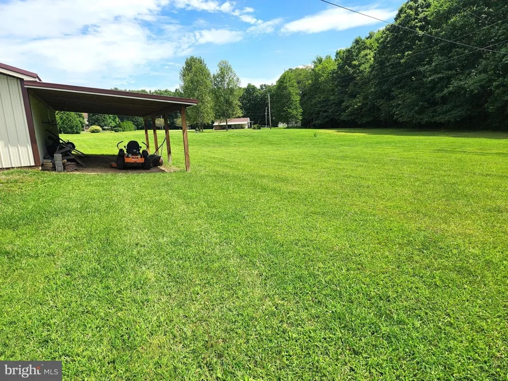 352 W RIDGE RD Schellsburg, PA 15559
