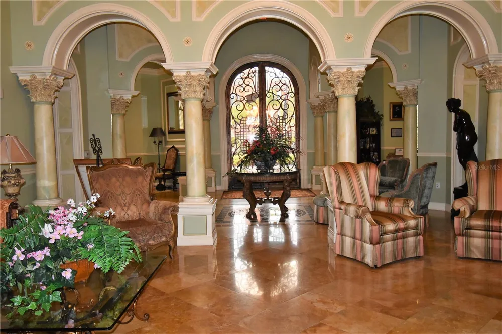 2723 VIA CAPRI #816 Clearwater, FL 33764