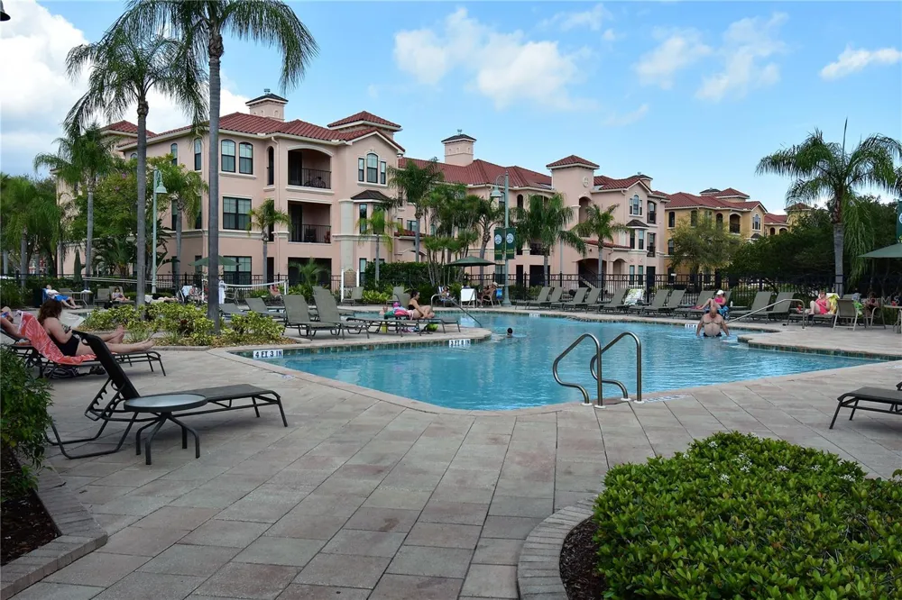 2723 VIA CAPRI #816 Clearwater, FL 33764