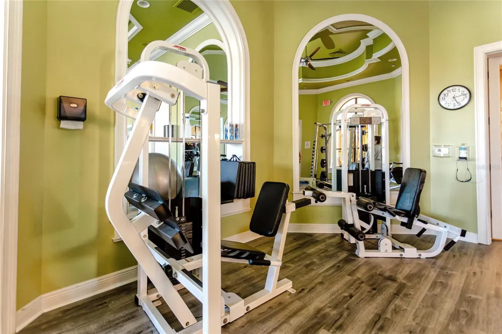 2723 VIA CAPRI #816 Clearwater, FL 33764