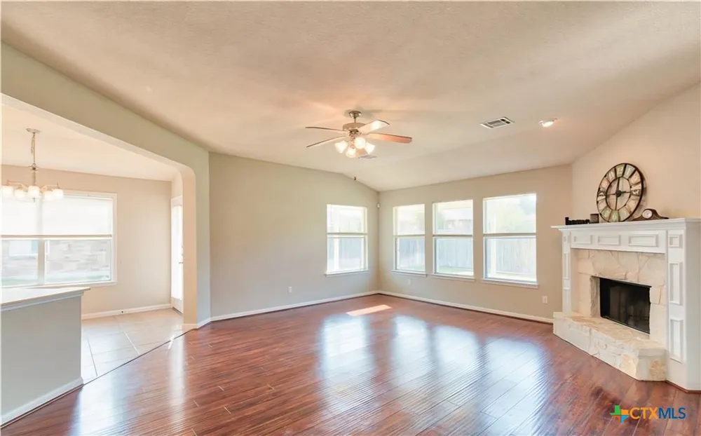 104 Lone Shadow Drive Harker Heights, TX 76548