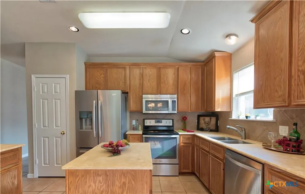 104 Lone Shadow Drive Harker Heights, TX 76548