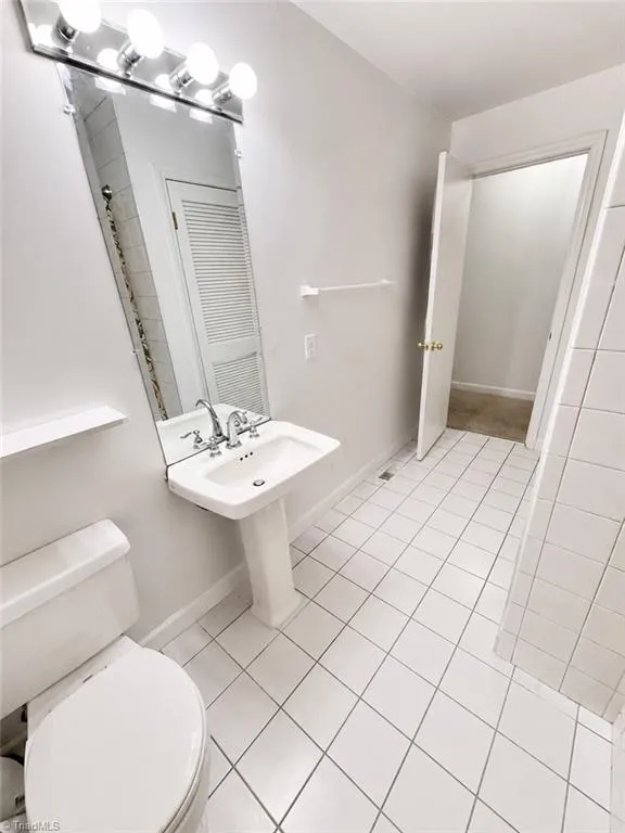 215 Bidney Drive Burlington, NC 27215