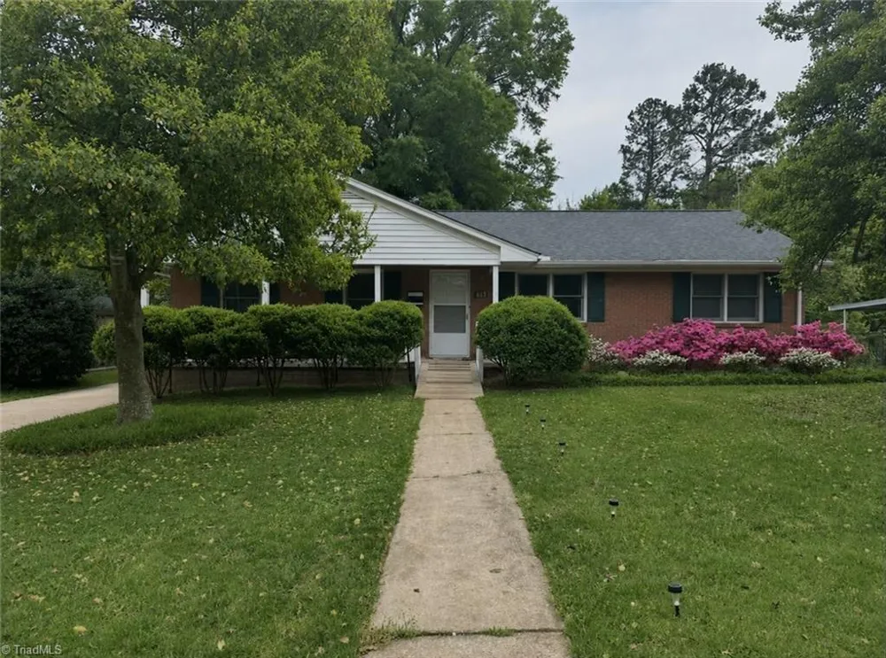 215 Bidney Drive Burlington, NC 27215