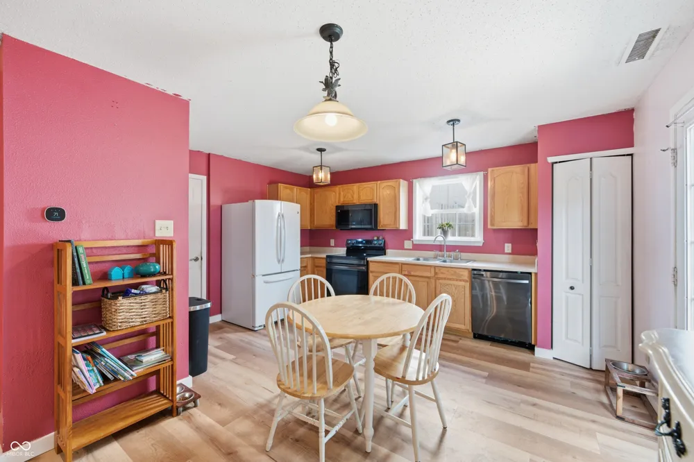 9444 W Constellation Drive Pendleton, IN 46064