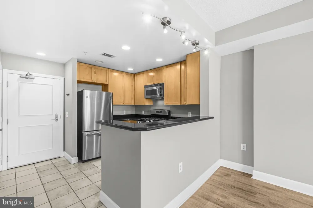 3600 S GLEBE ROAD #308W Arlington, VA 22202
