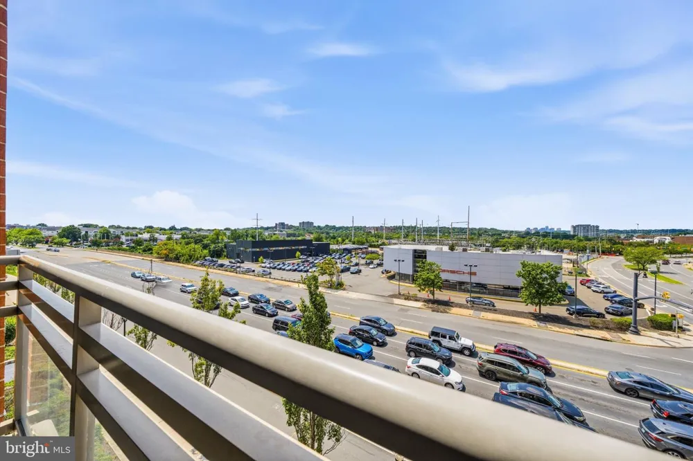 3600 S GLEBE ROAD #308W Arlington, VA 22202