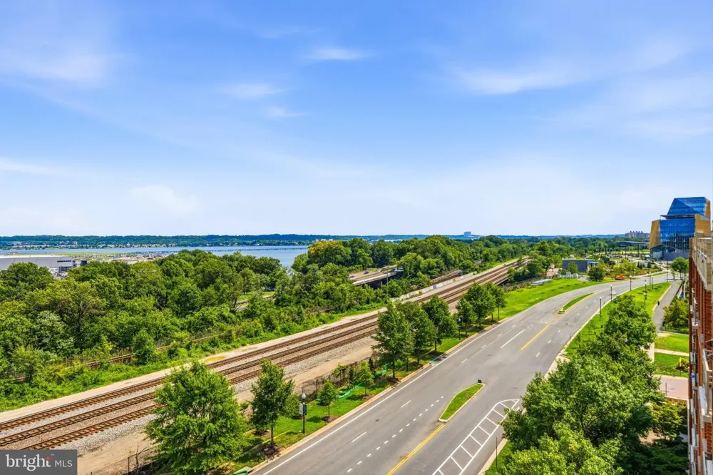 3600 S GLEBE ROAD #308W Arlington, VA 22202