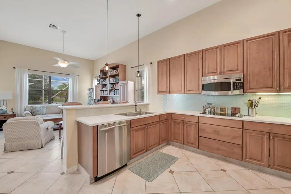 9611 RAVELLO STREET Lake Worth, FL 33467