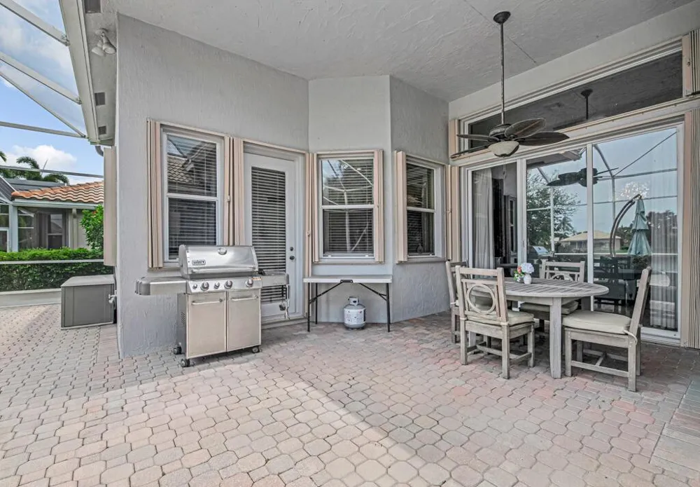 9611 RAVELLO STREET Lake Worth, FL 33467