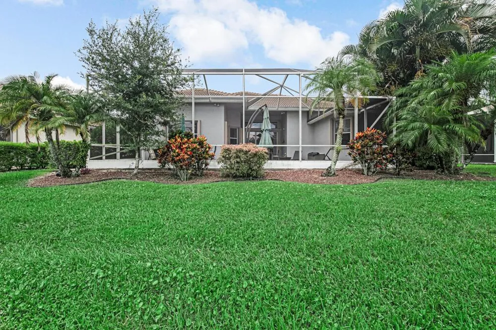 9611 RAVELLO STREET Lake Worth, FL 33467