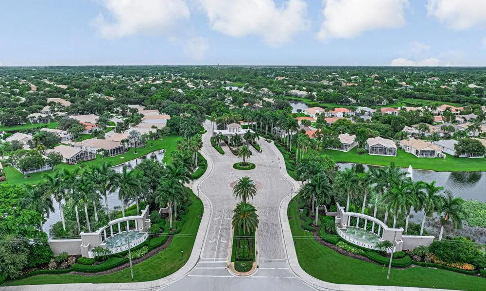 9611 RAVELLO STREET Lake Worth, FL 33467