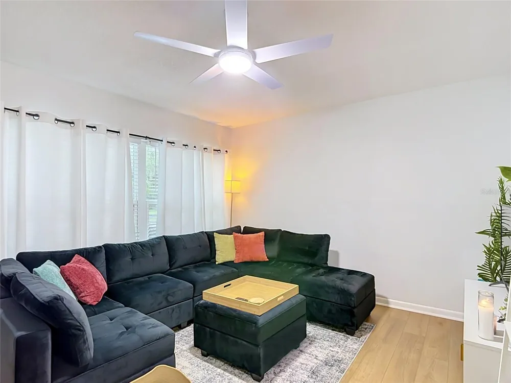 14732 PINE GLEN CIRCLE Lutz, FL 33559