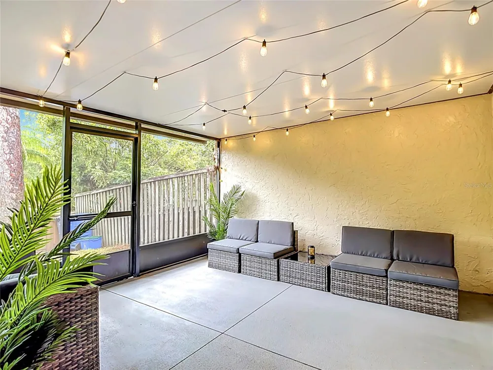 14732 PINE GLEN CIRCLE Lutz, FL 33559