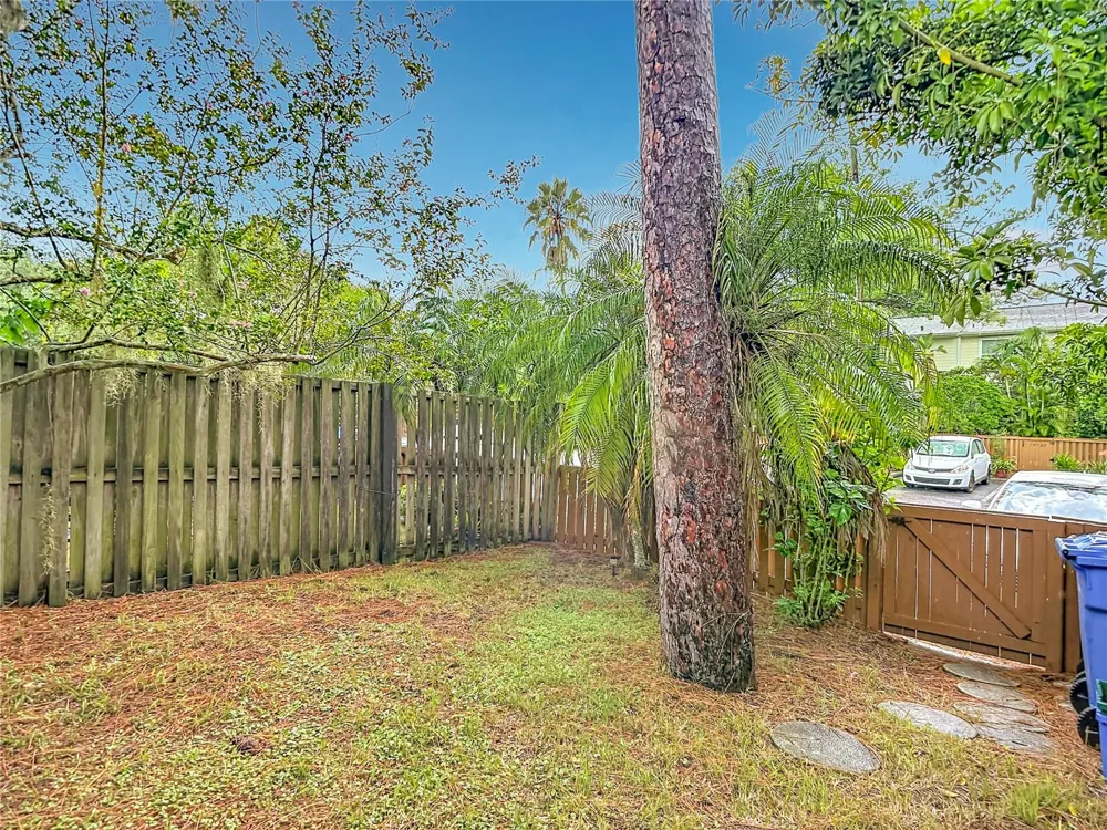 14732 PINE GLEN CIRCLE Lutz, FL 33559