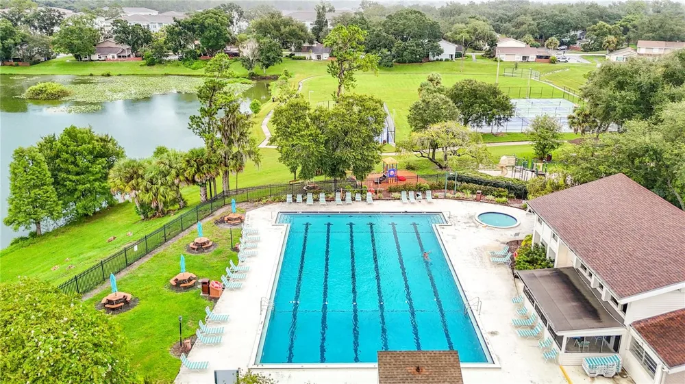 14732 PINE GLEN CIRCLE Lutz, FL 33559