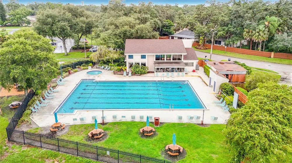 14732 PINE GLEN CIRCLE Lutz, FL 33559