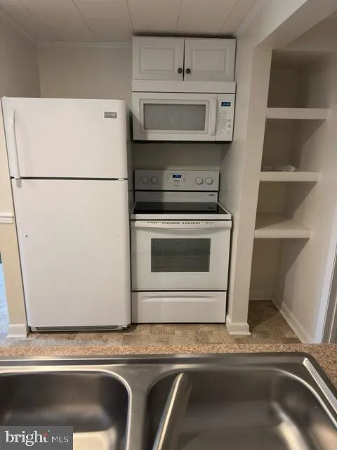 13603 ROCKCLIFF DRIVE Hagerstown, MD 21742