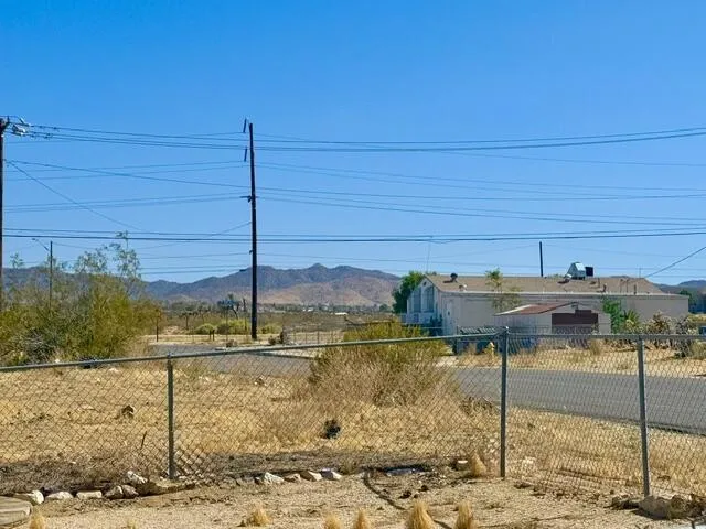 6437 Indio Avenue Yucca Valley, CA 92284