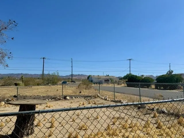 6437 Indio Avenue Yucca Valley, CA 92284