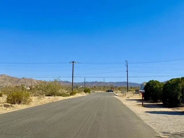 6437 Indio Avenue Yucca Valley, CA 92284