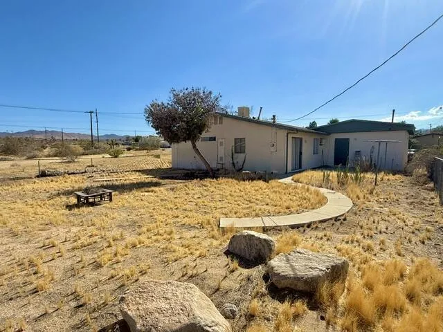 6437 Indio Avenue Yucca Valley, CA 92284