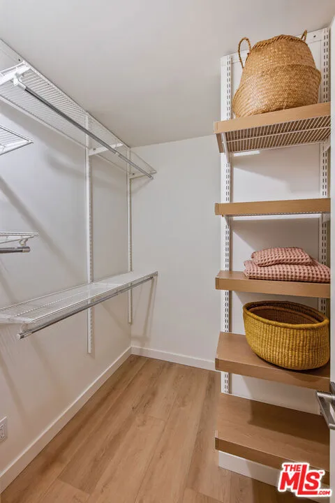 11645 Montana Avenue #101 Los Angeles, CA 90049