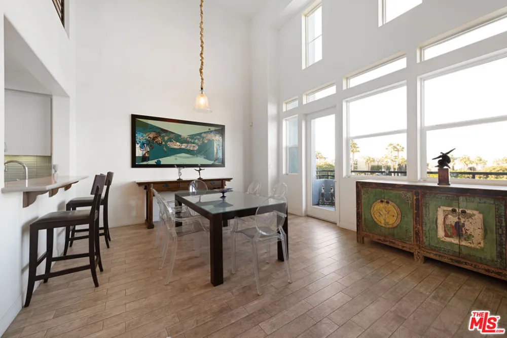 7100 Playa Vista Drive #405 Playa Vista, CA 90094