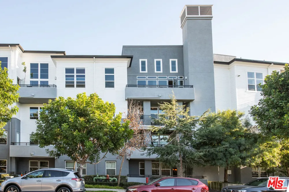 7100 Playa Vista Drive #405 Playa Vista, CA 90094