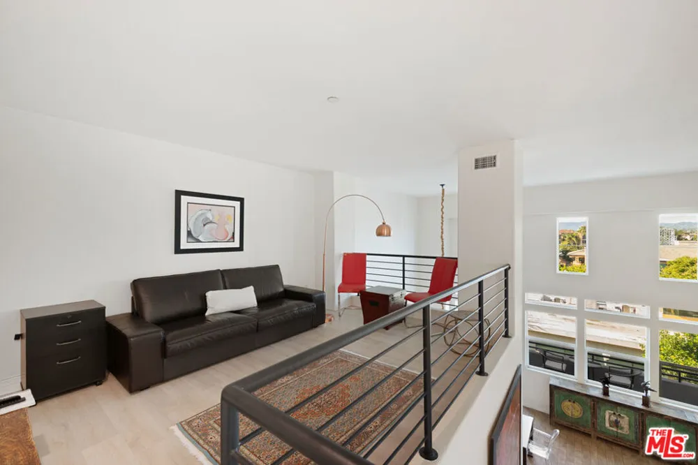 7100 Playa Vista Drive #405 Playa Vista, CA 90094